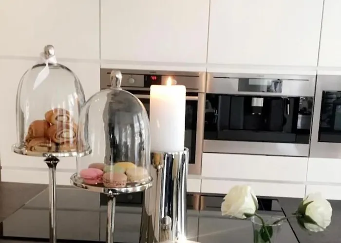 Stort Luftig Hus I Fredrikstad